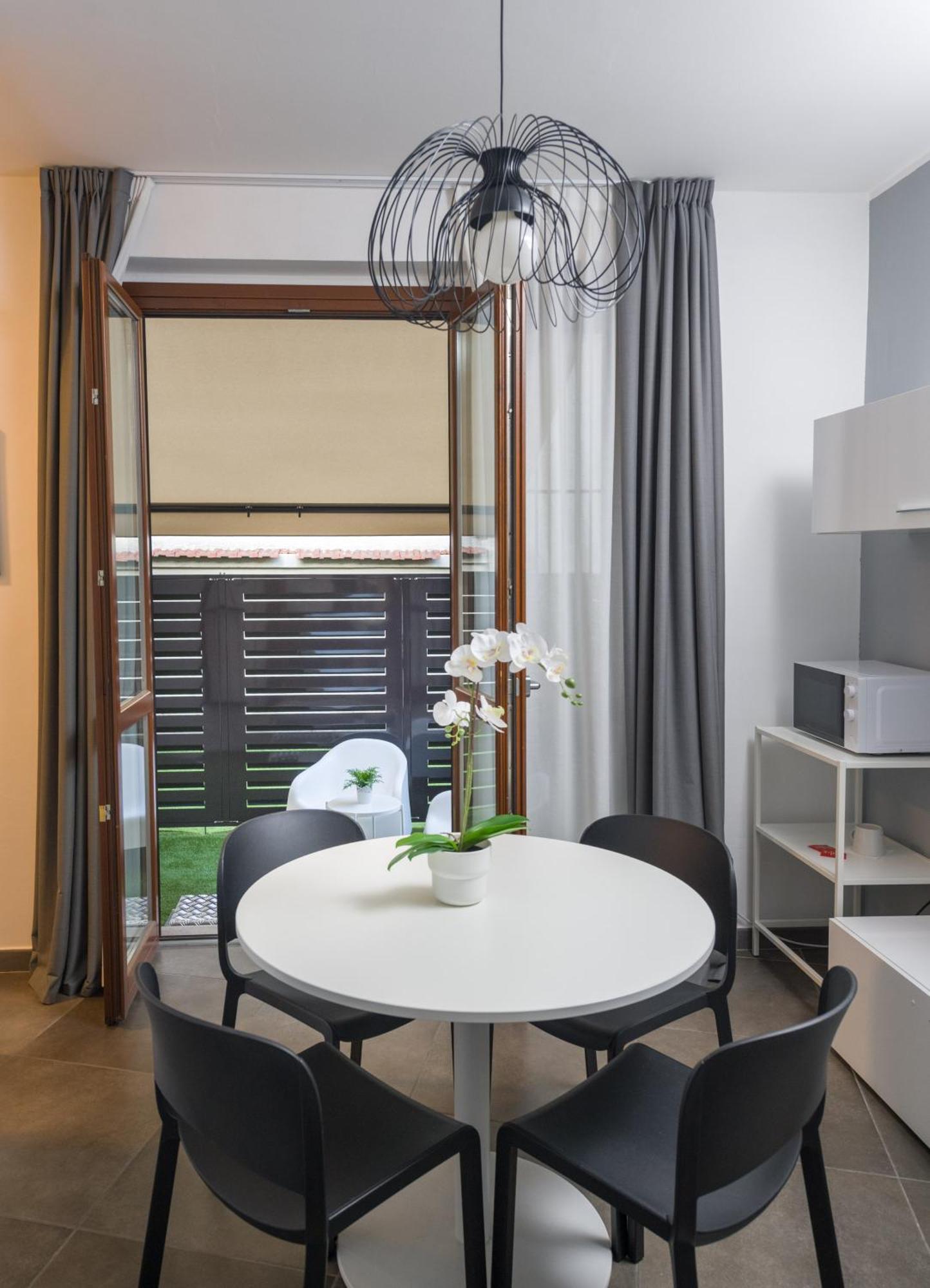 Turinhometown Residence Apartments Экстерьер фото